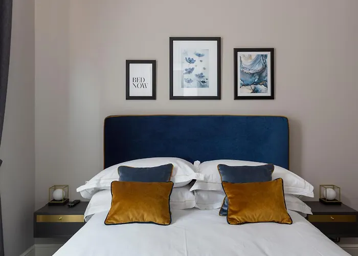 Santarella Guest house Milan